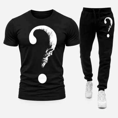 Echipă sportivă masculină (trening și tricou) – 39