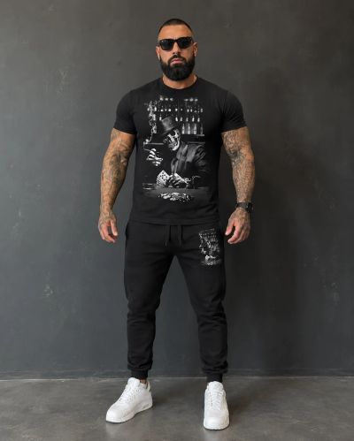 Echipă sportivă masculină (trening și tricou) – 42