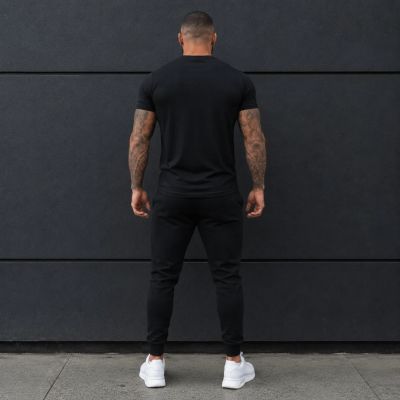 Echipă sportivă masculină (trening și tricou) – 59