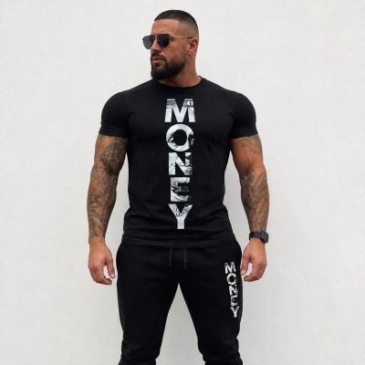 Echipă sportivă masculină (trening și tricou) – 98