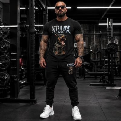 Echipă sportivă masculină (trening și tricou) – 96