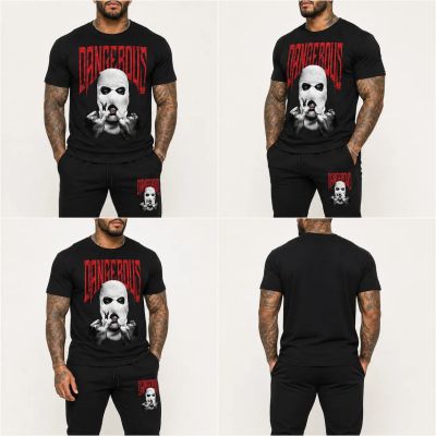 Echipă sportivă masculină (trening și tricou) – DANGEROUS